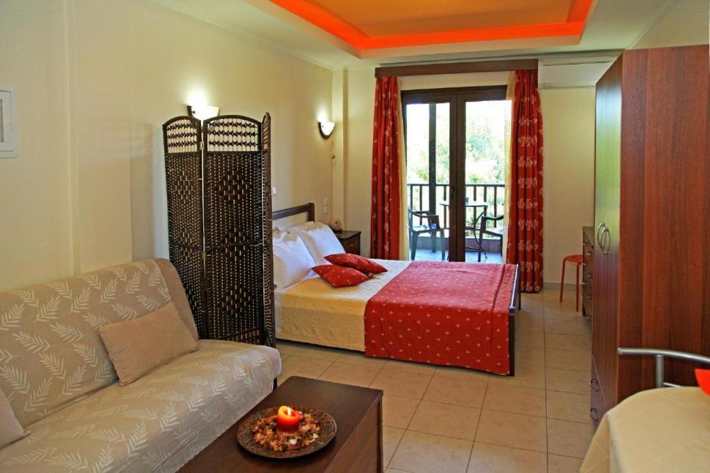 Dionysus Apartments & Suites Ierissos Exterior photo